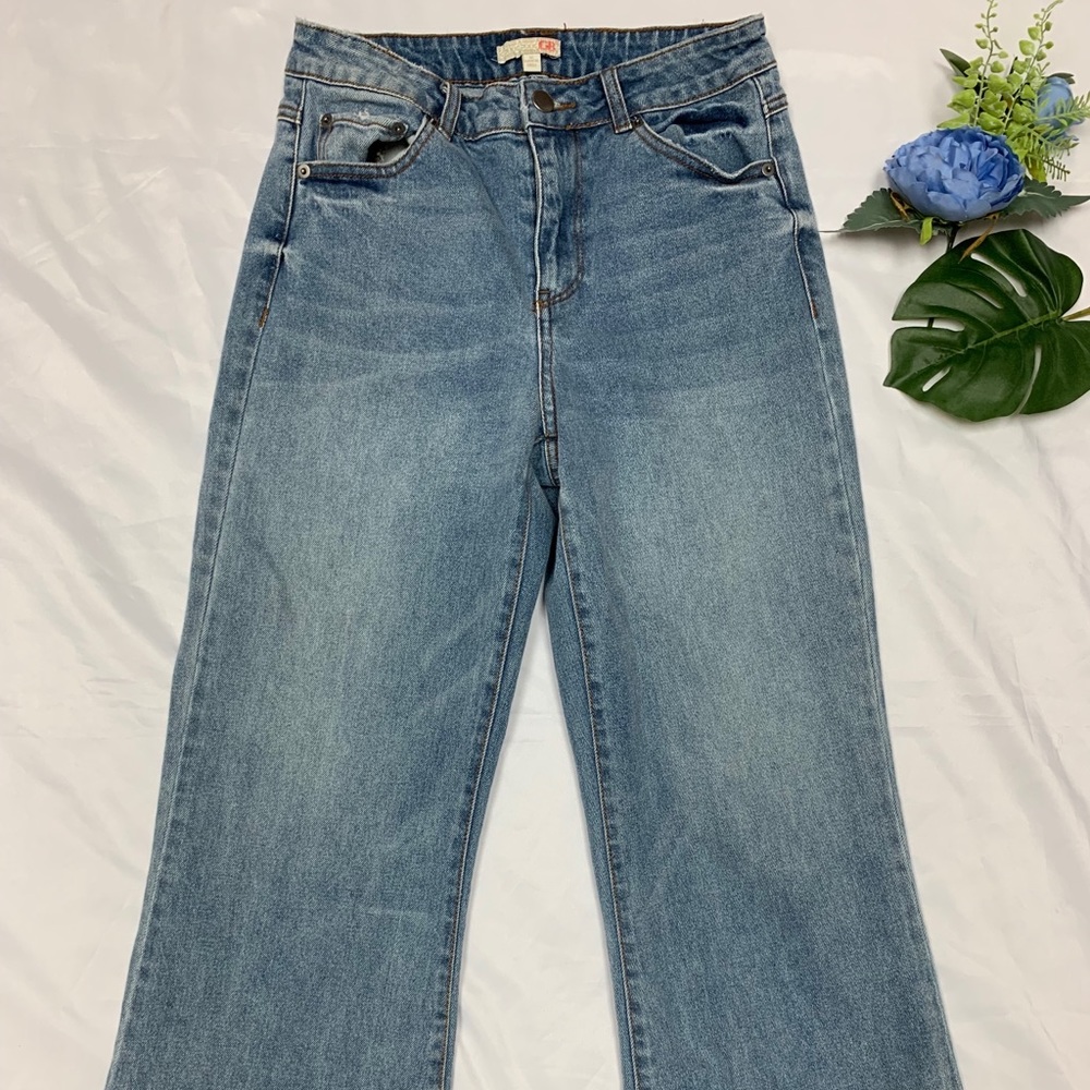 Gianni Bini wide leg jeans
